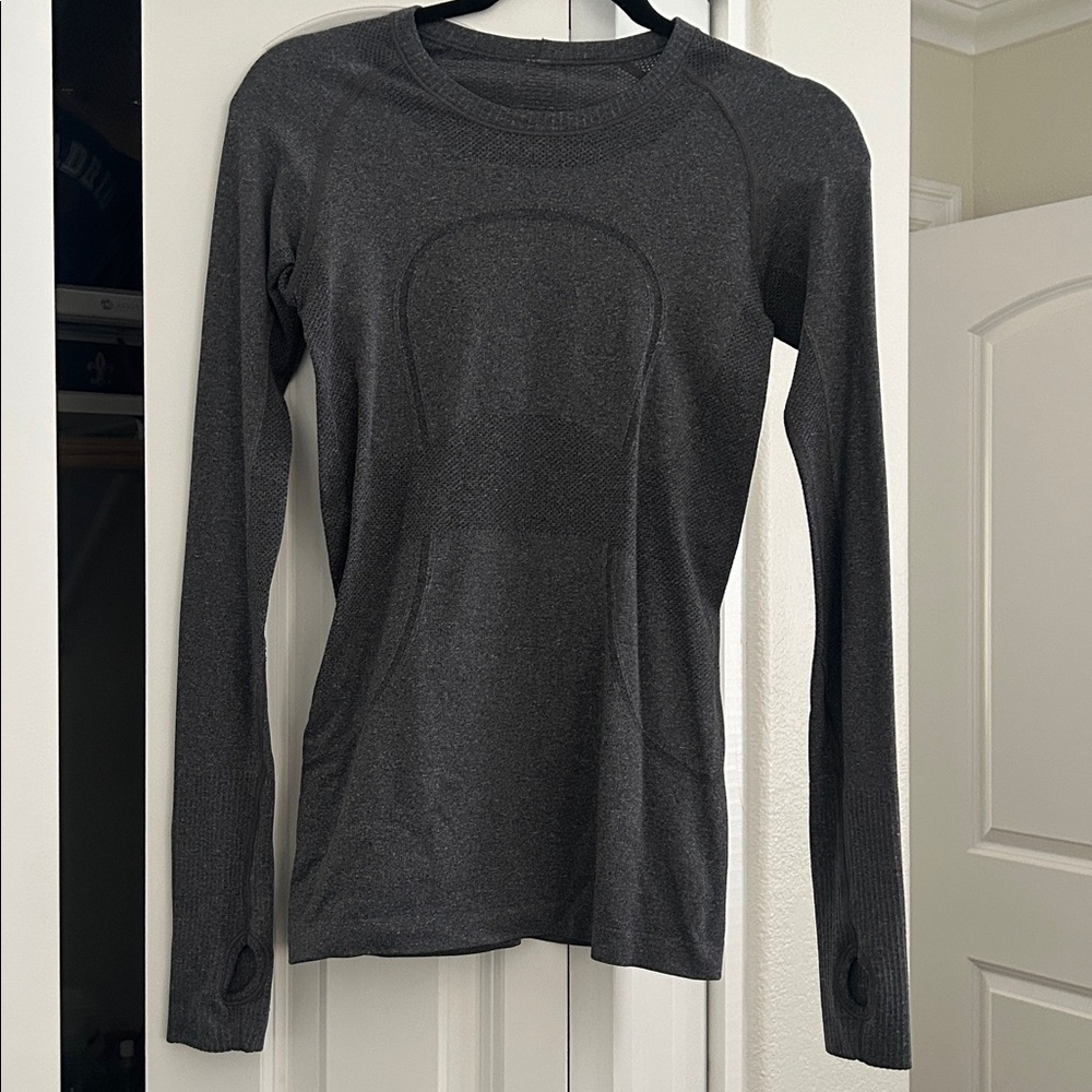 Lululemon Swiftly Tech Long Sleeve